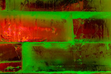 brique glace, verte et rouge