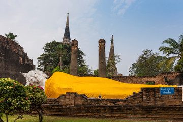 Liegender Buddha in der Wat Yai Chai Mongkol Tempelanlage