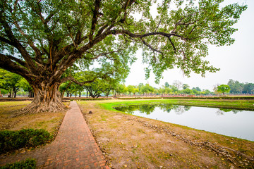 Parque histórico nacional em Sukhothai, Tailândia.