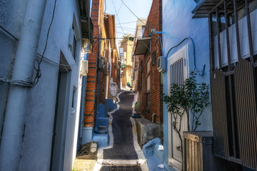 Fototapeta na wymiar Huinnyeoul Village alleyways