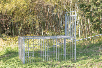 野生動物用の罠の檻