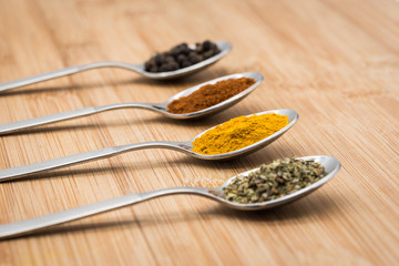 different types of spices