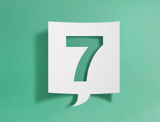 Speech bubble with number 7 - obrazy, fototapety, plakaty