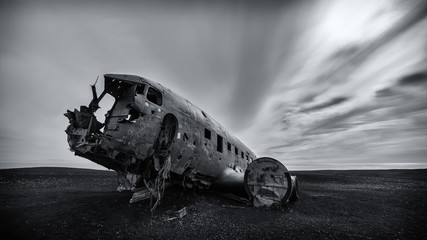 Fototapeta na wymiar DC-3 Crash - Iceland