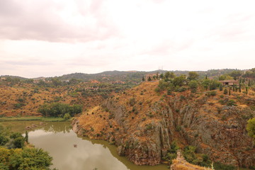 Fototapeta na wymiar Río Tajo - Toledo