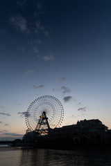 【横浜シルエットシリーズ】夜明け前の観覧車