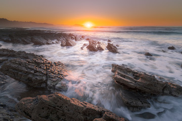 Obraz premium Sunset at Bidart's beach next to Biarritz, Basque Country. 