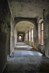 Selbstklebende Fototapete Altes Krankenhaus Beelitz lostplace: Beelitz-Heilstätten, Berlin