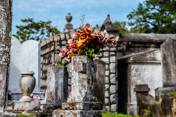 Walking around Lafayette cemetery no 1 in New Orleans (USA)