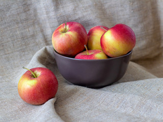 Apples in a ceramic bowl
