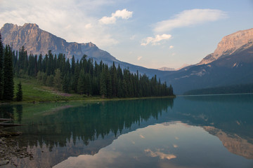 Fototapeta na wymiar Emerald Lake, British Columbia, Canada