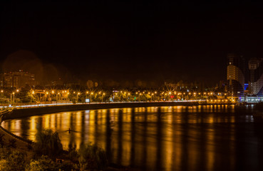 Plakat bridge at night