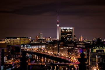 Berlin skyline at night - obrazy, fototapety, plakaty