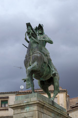 Fototapeta premium Equestrian statue of Pizarro in Trujillo (Spain)