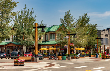 Main Street, Downtown Frisco, Colorado. A quaint and popular ski resort town in summertime. - obrazy, fototapety, plakaty