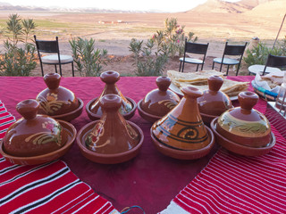 Frühstück in der Wüste Sahara in Marokko mit schöner Aussicht