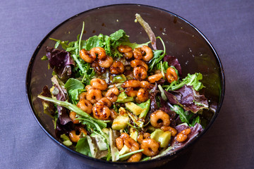 Shrimps salads with soya sauce, lettuce and avocado.