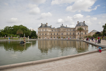 Fototapeta premium PARIS,FRANCE-MAY 30,2014:Luxembourg Garden(Jardin du Luxembourg) in Paris, France. 