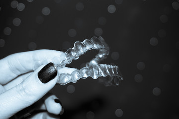 Denture alignment retainer