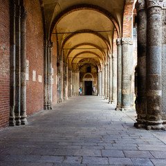Visita a chiesa Sant'Ambrogio - Milano