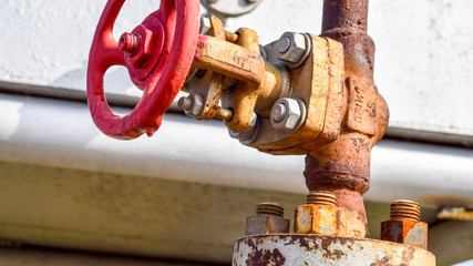 Shut-off valves on the high-pressure well flowing equipment. Oil equipment