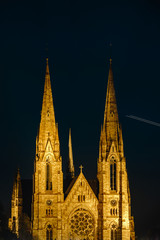 Fototapeta na wymiar Beautiful Saint Paul church in Strasbourg highlighted at night