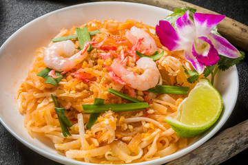 アジア風焼きそば　ミーゴレン　 Spicy ethnic chow mein Mee goreng