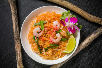 アジア風焼きそば　ミーゴレン　 Spicy ethnic chow mein Mee goreng