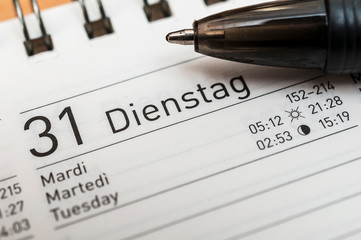 Kugelschreiber und Kalender