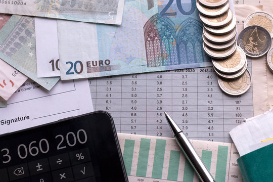 Analysis of forecasts of economic indicators. Decision making