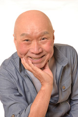 笑顔の日本人シニア