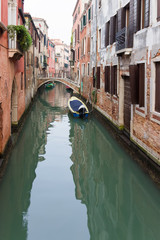 narrow venetial canal