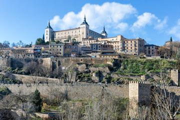 Fototapeta na wymiar Historico Alcazar de Toledo. España