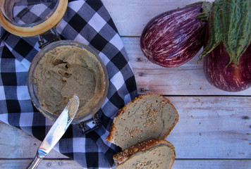 paté de berenjena vegano
