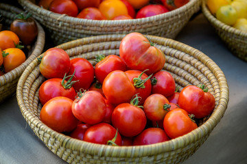 Fototapeta na wymiar tomatos market basket