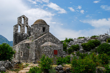 Fototapeta na wymiar Orthodox monastery in the middle of Lake Skadar, Montenegro.
