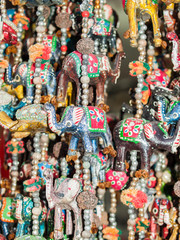 Elefanten, 7 Elefanten, Gl&uuml;cksbringer, Talisman, Elefantenkette, Elefant, Gl&uuml;ck, Wohlstand, bunt, farbig, Basar,