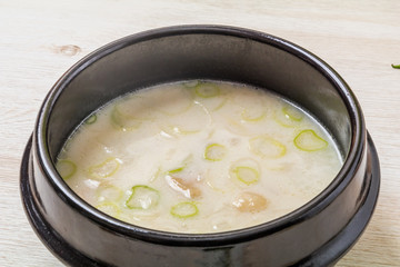 ソルロンタン　韓国のスープ　Korean white soup Seolleongtang