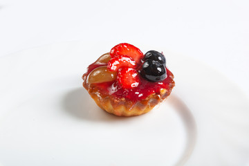 Tartlet with berries and fruits