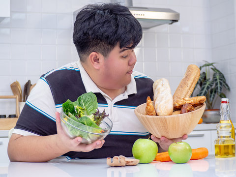fatman try to eat healthy food