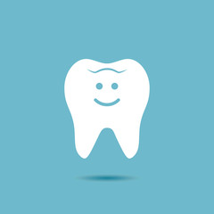 Shiny, healty tooth vector icon. 