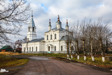 Fototapeta na wymiar Ancient Orthodox Church near Vokolokamsk (Moscow region, Russia)