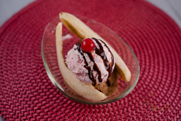 Banana Split ice cream