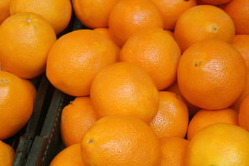 oranges on the market