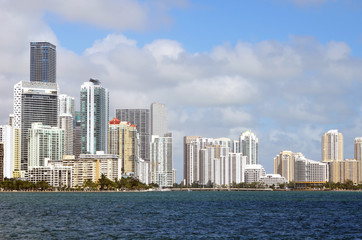 Fototapeta premium View of Miami condominium buildings on the shore of Biscayne Bay
