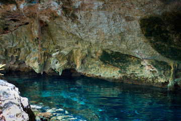 Cenote Dos Ojos with clear blue water