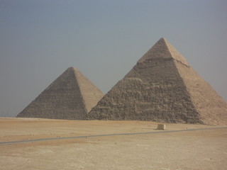 the great pyramids of giza