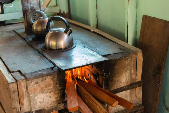 Beautiful rustic fire wood cocine 