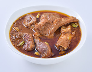 Mutton Korma, Delecious gravy with tender mutton meat and rich cardamom flavor
