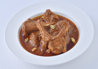Mutton Korma, Delecious gravy with tender mutton meat and rich cardamom flavor